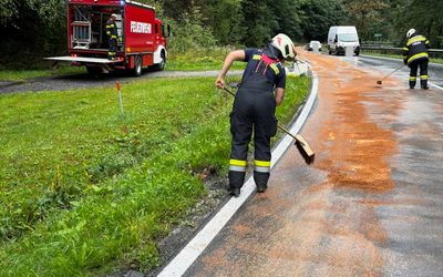 Ölspur auf der L405